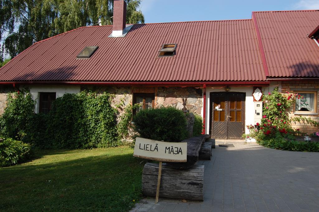 Hotel Kucuru Dzirnavas à Lautere Extérieur photo
