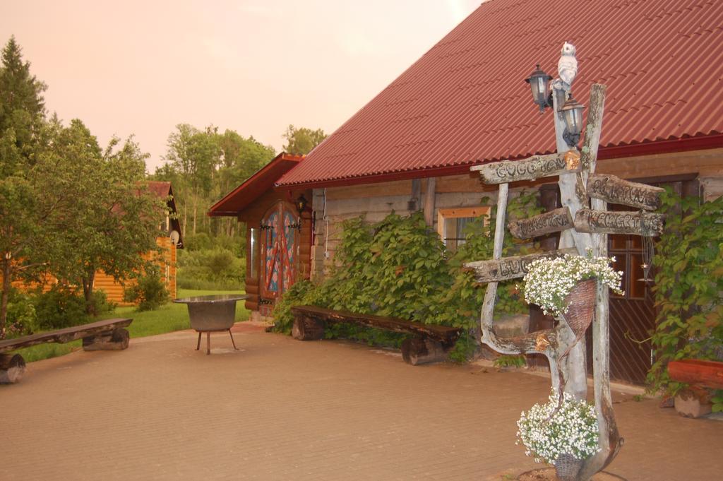 Hotel Kucuru Dzirnavas à Lautere Extérieur photo