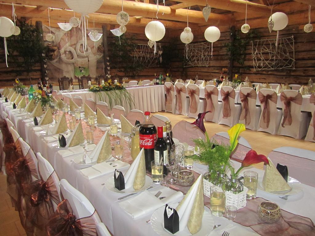 Hotel Kucuru Dzirnavas à Lautere Extérieur photo